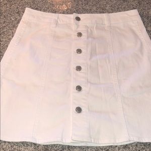 white denim skirt